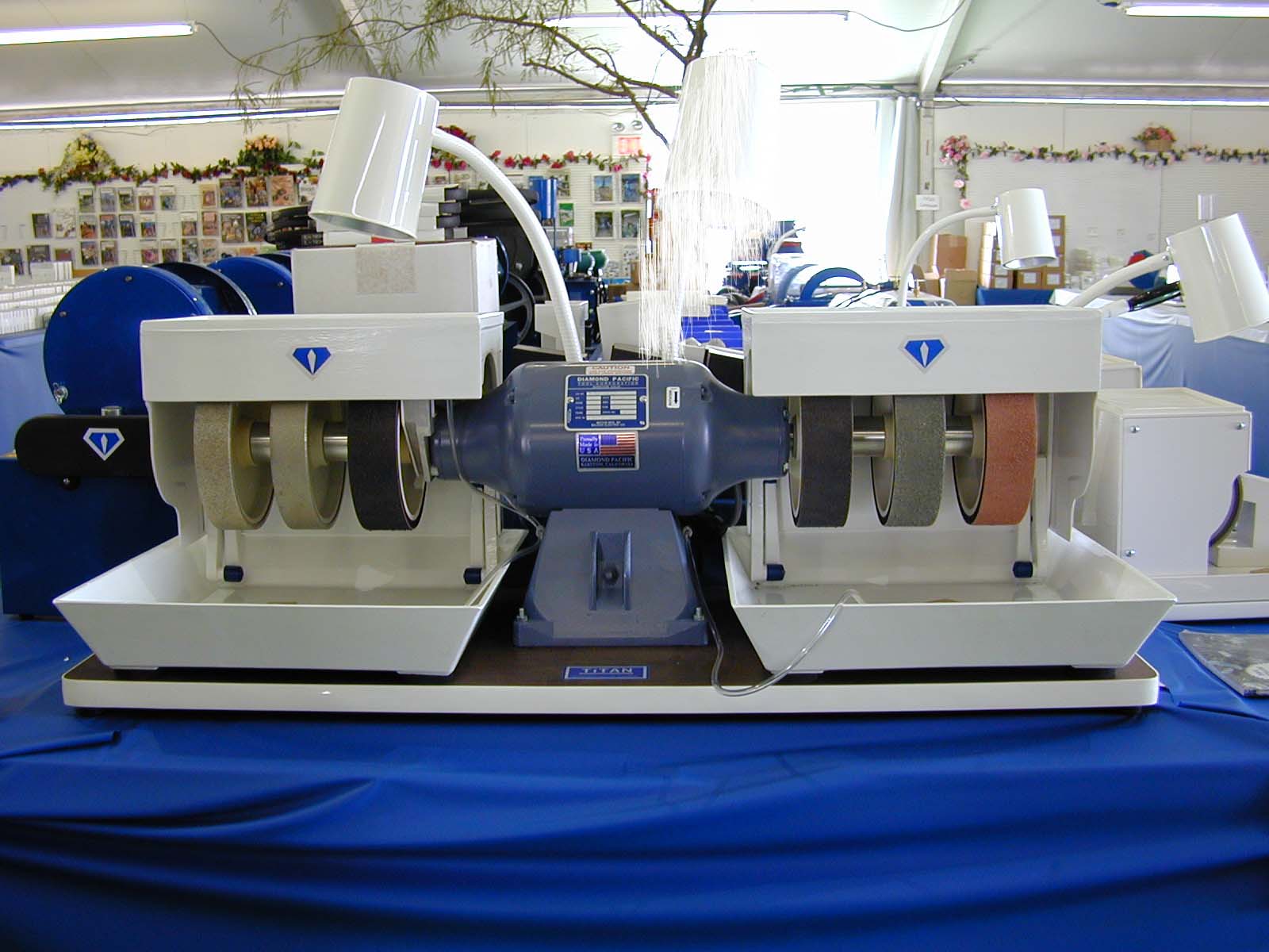 Steineschleifen, Glasschleifen, Cabochonschleifen, Titan